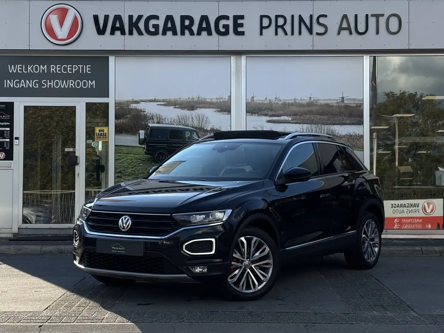 Volkswagen T-Roc 1.5 TSI Sport |PANO|ADAPTIVE CRUISE|STOEL+STUURVER Zwart - 1