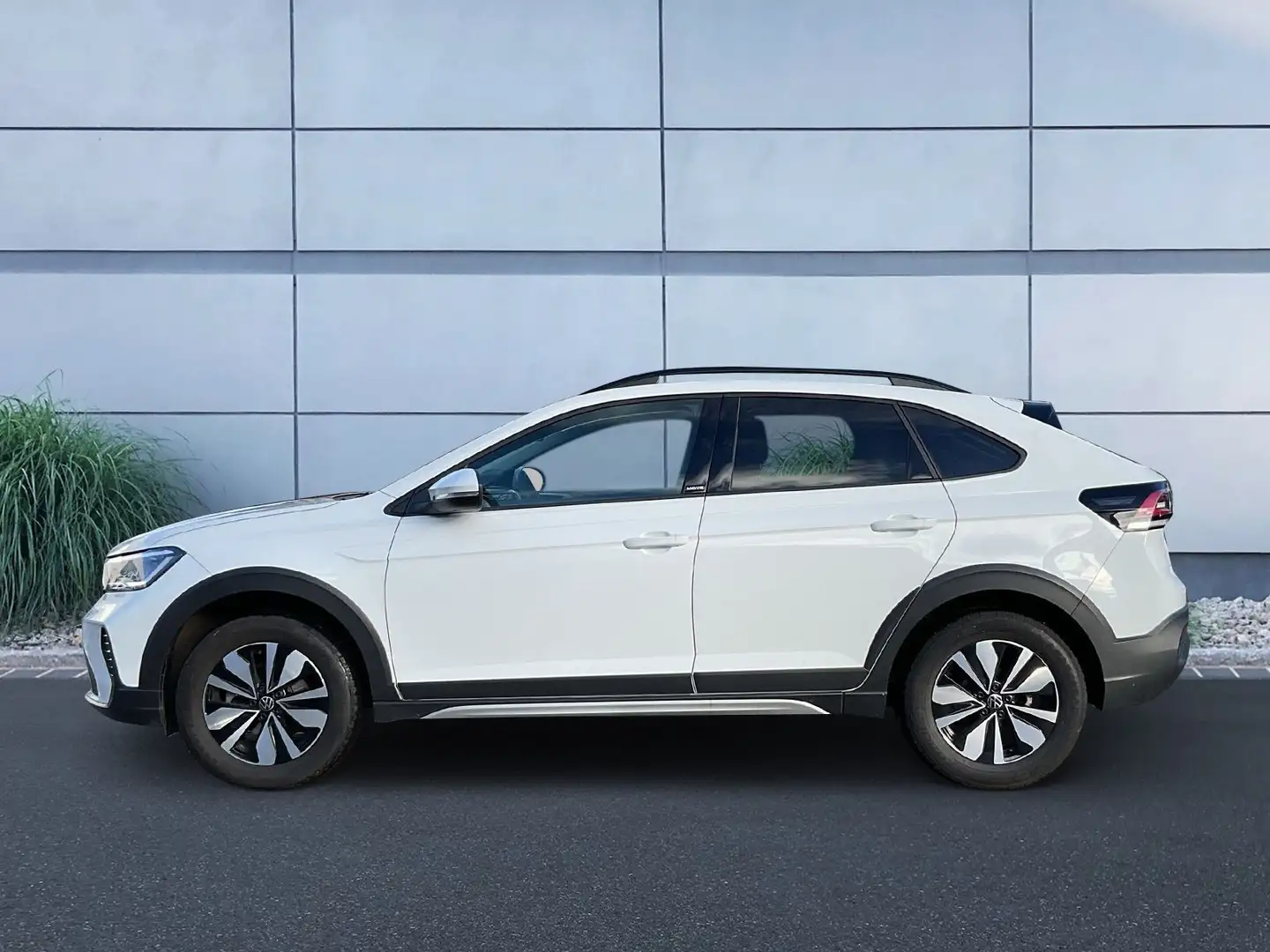Volkswagen Taigo MOVE 1.5 TSI DSG Wit - 2