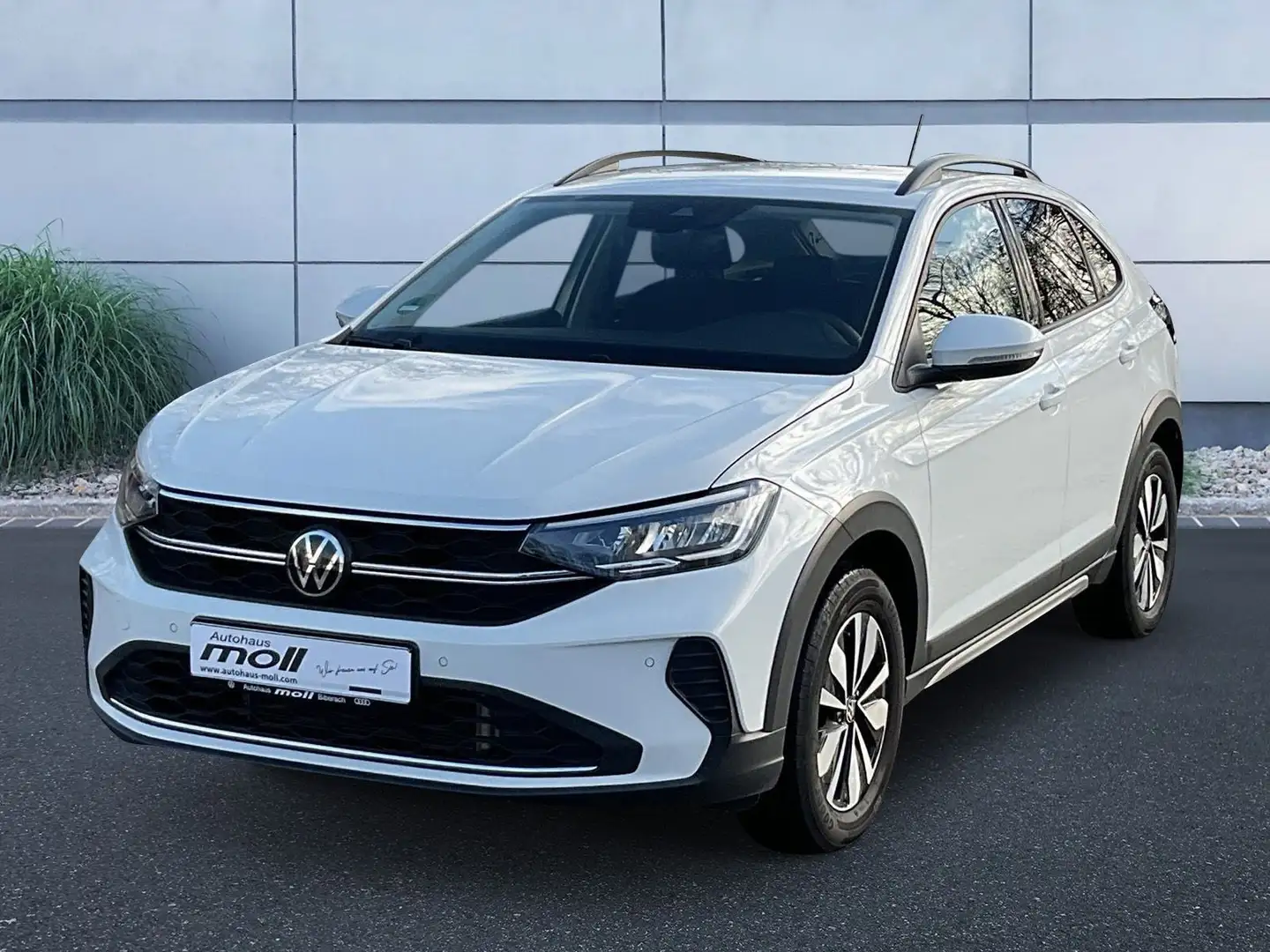 Volkswagen Taigo MOVE 1.5 TSI DSG Weiß - 1