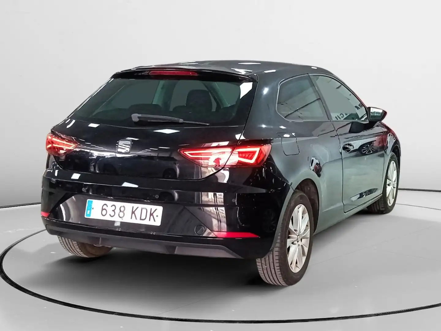 SEAT Leon SC 1.6TDI CR S&S Style 115 Zwart - 2