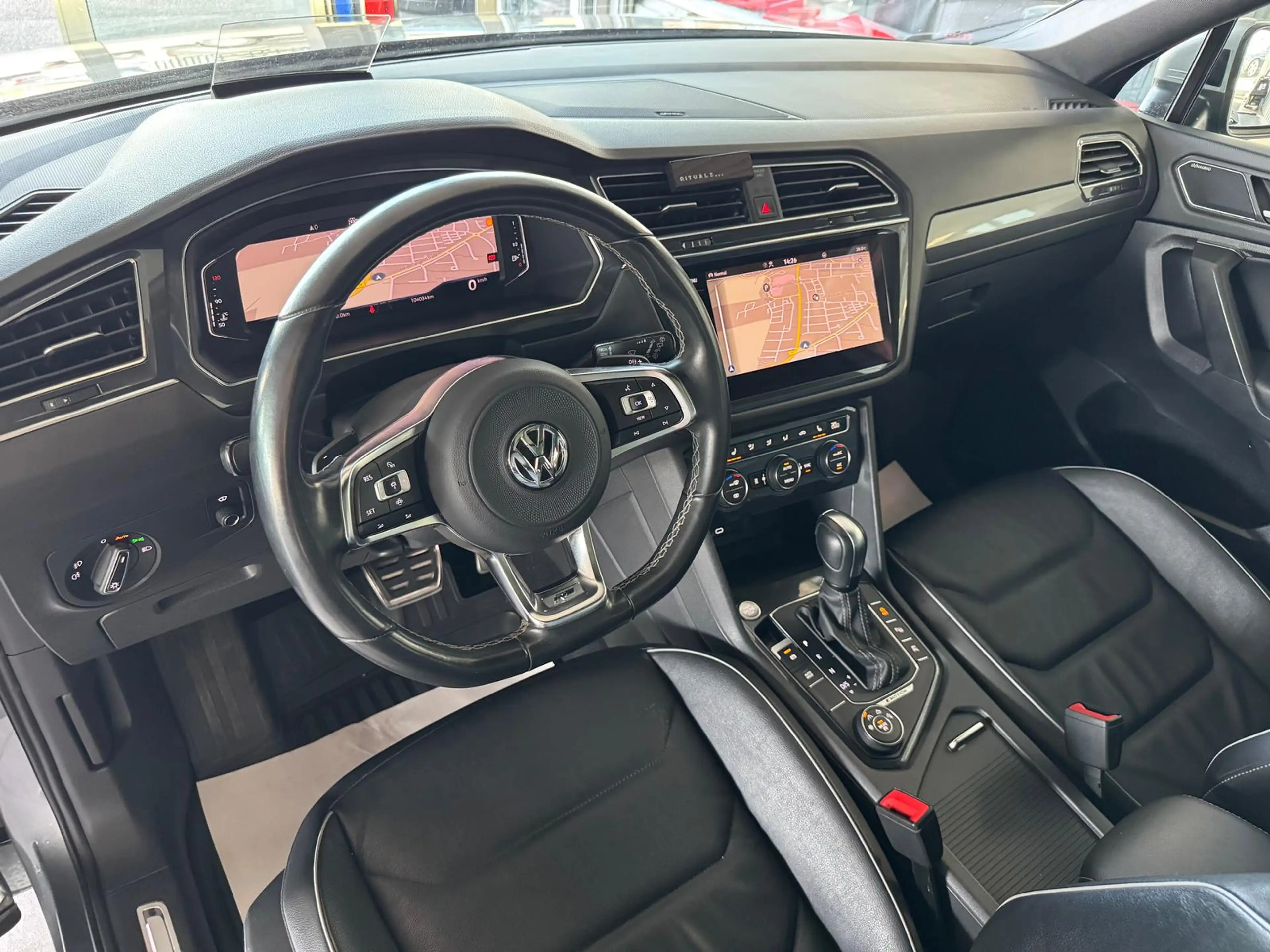 Volkswagen Tiguan Allspace 4Motion 3xR-Line 2.0TDI 7SITZER — photo 13