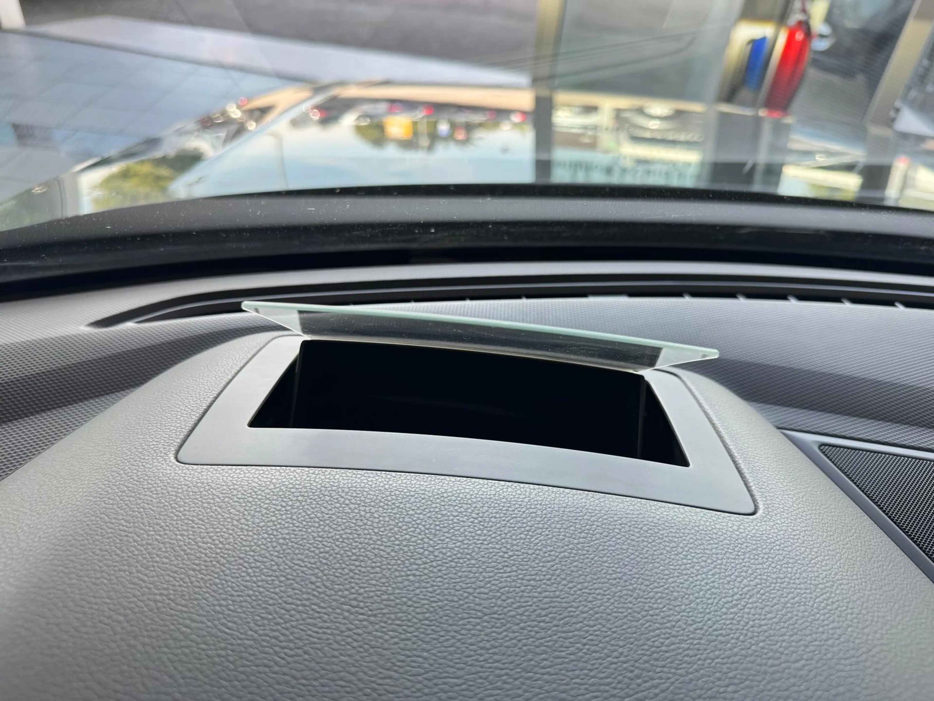 Volkswagen Tiguan Allspace 4Motion 3xR-Line 2.0TDI 7SITZER — photo 21