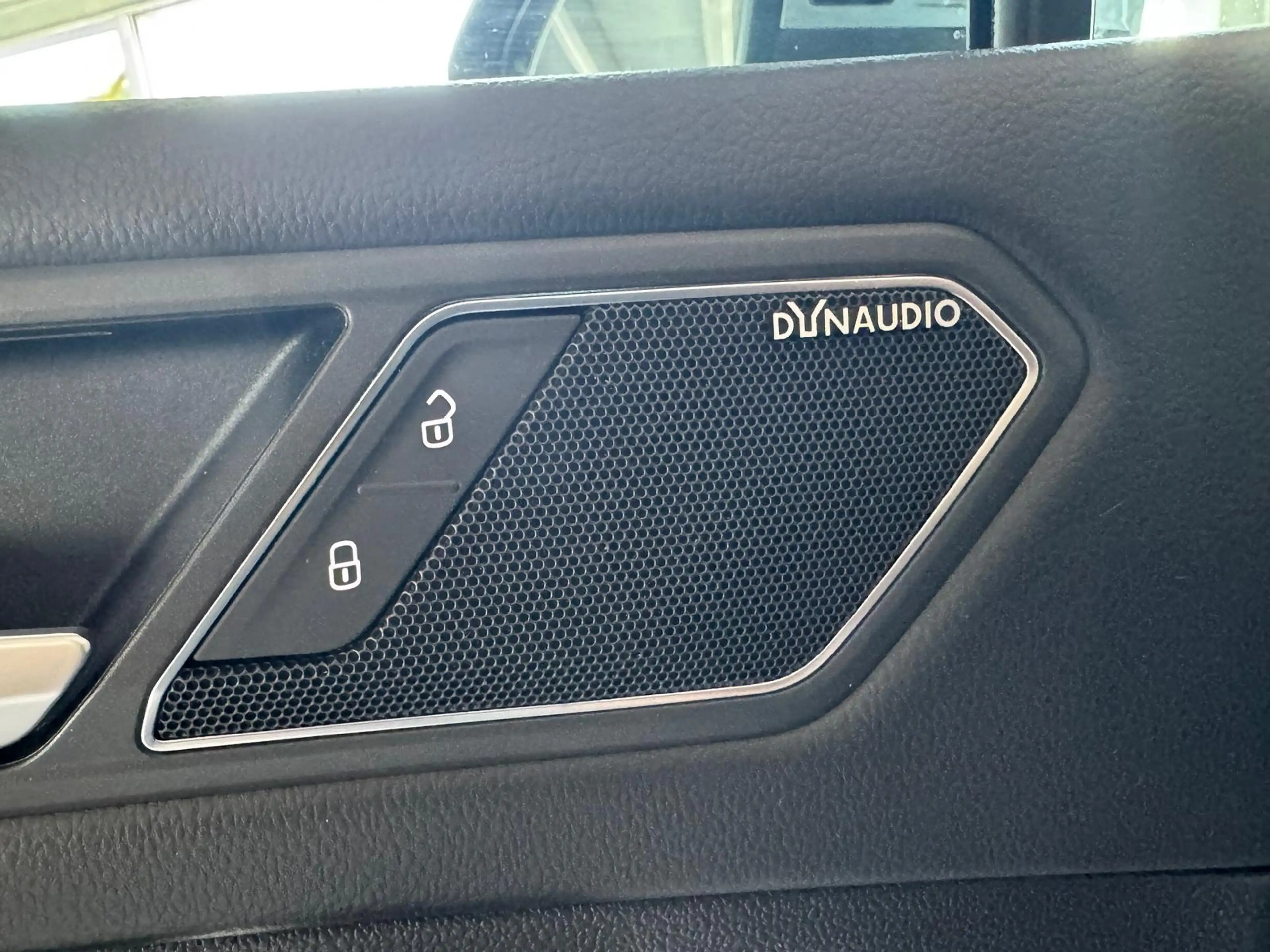 Volkswagen Tiguan Allspace 4Motion 3xR-Line 2.0TDI 7SITZER — photo 14