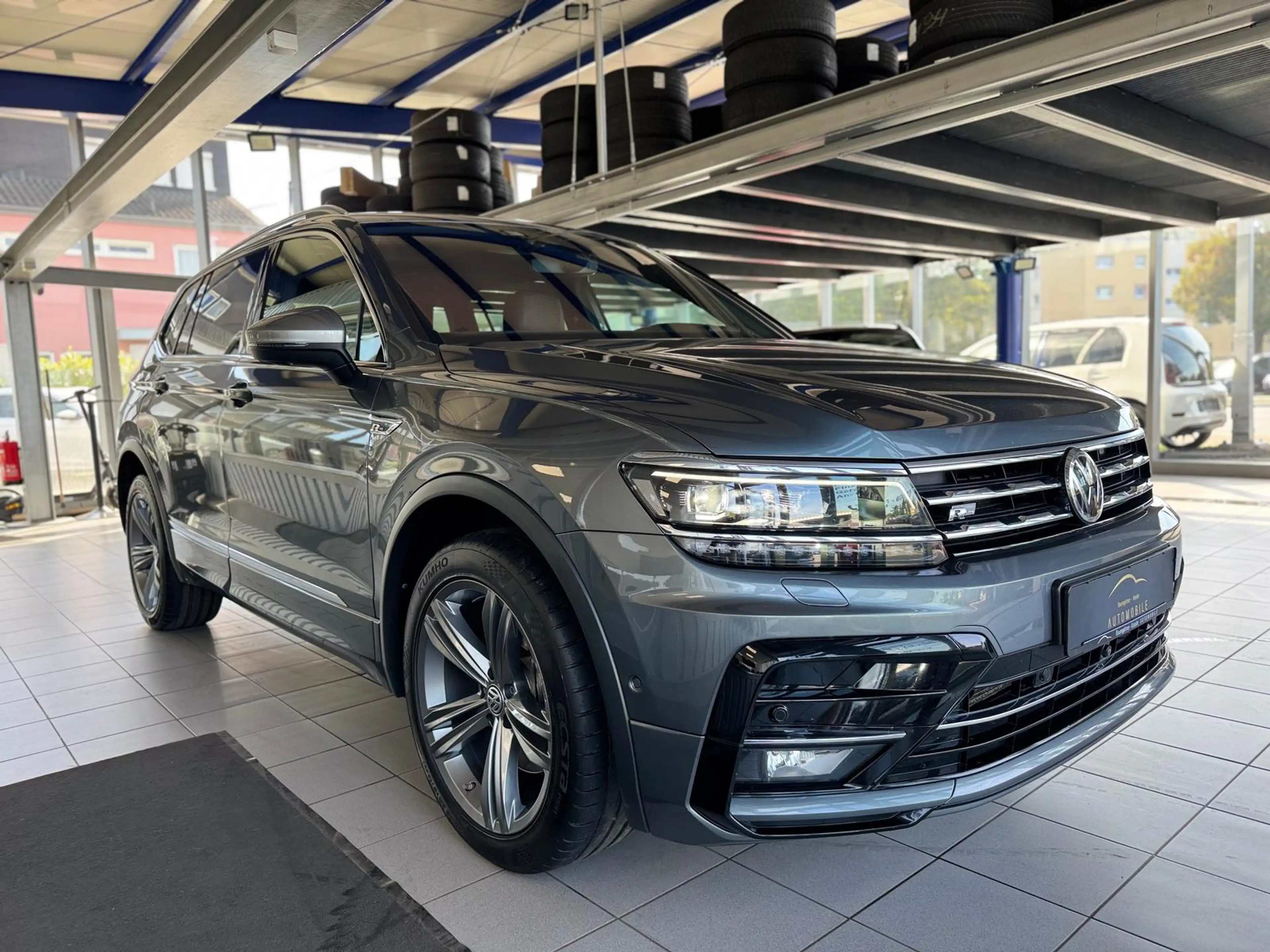 Volkswagen Tiguan Allspace 4Motion 3xR-Line 2.0TDI 7SITZER — photo 3