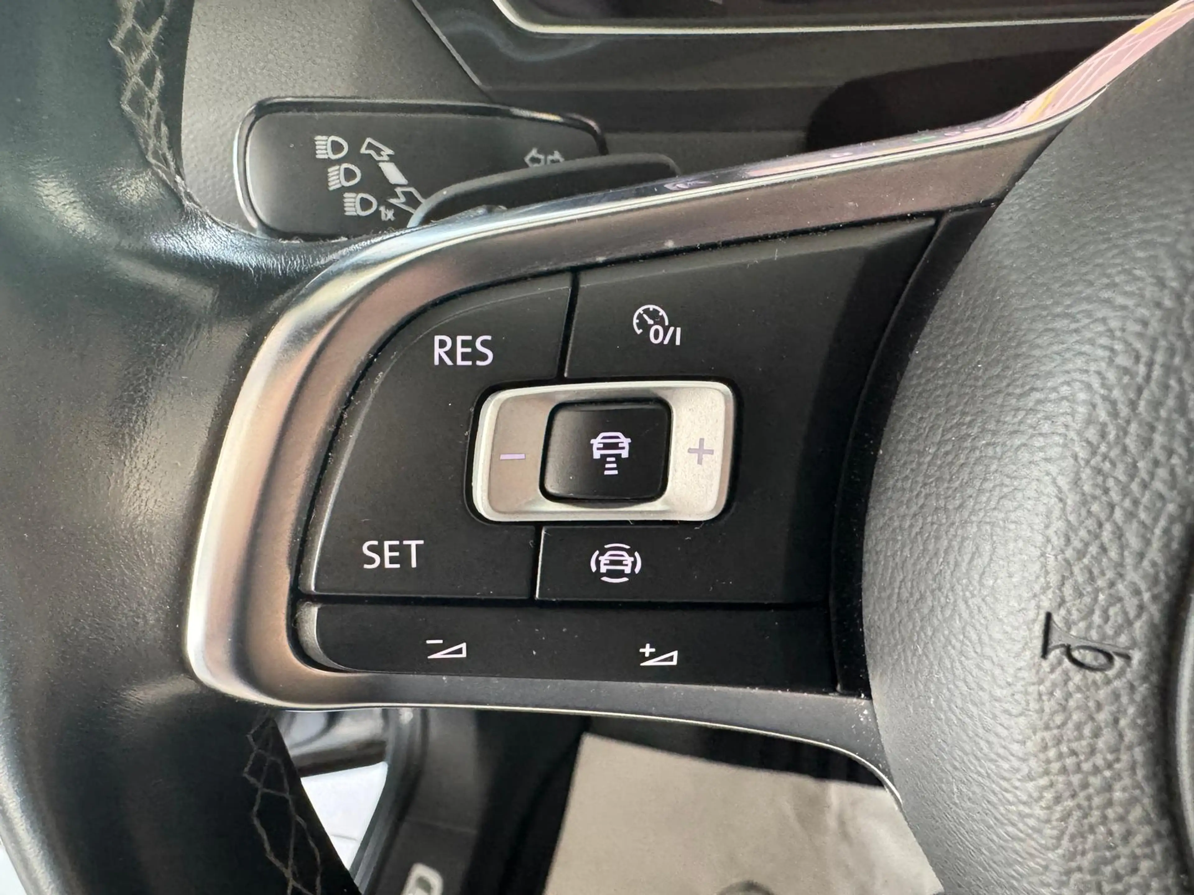 Volkswagen Tiguan Allspace 4Motion 3xR-Line 2.0TDI 7SITZER — photo 19