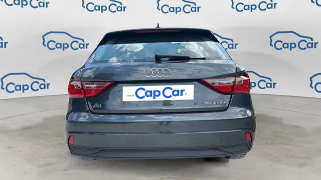 Audi A1 view 3