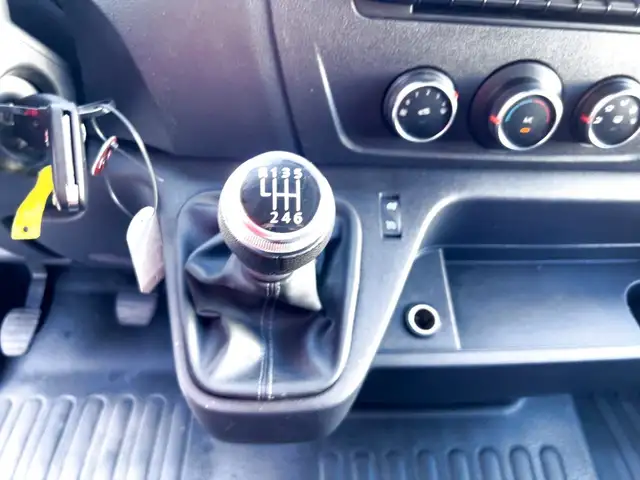 Renault Master view 12