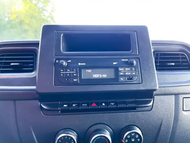 Renault Master view 11