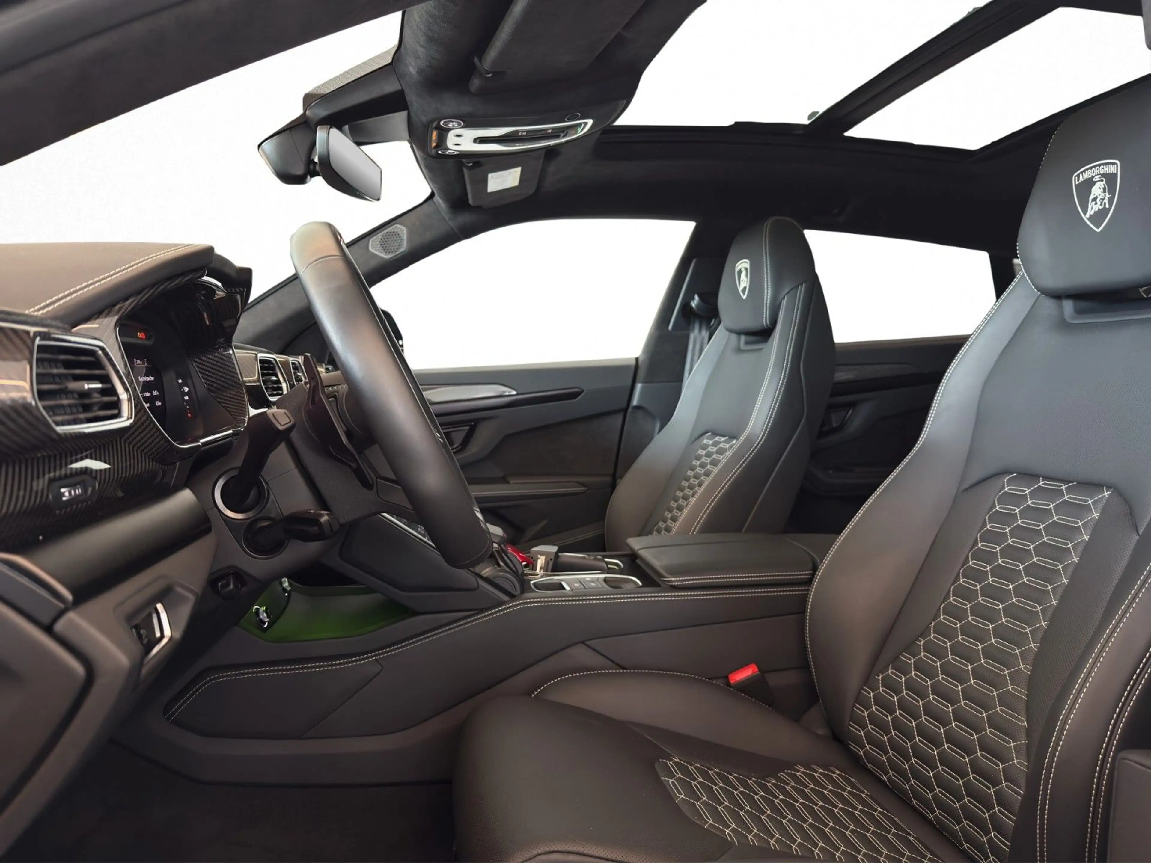 Lamborghini Urus Absoluter Top Zustand, Voll-Carbon, Einzigartig! — photo 11