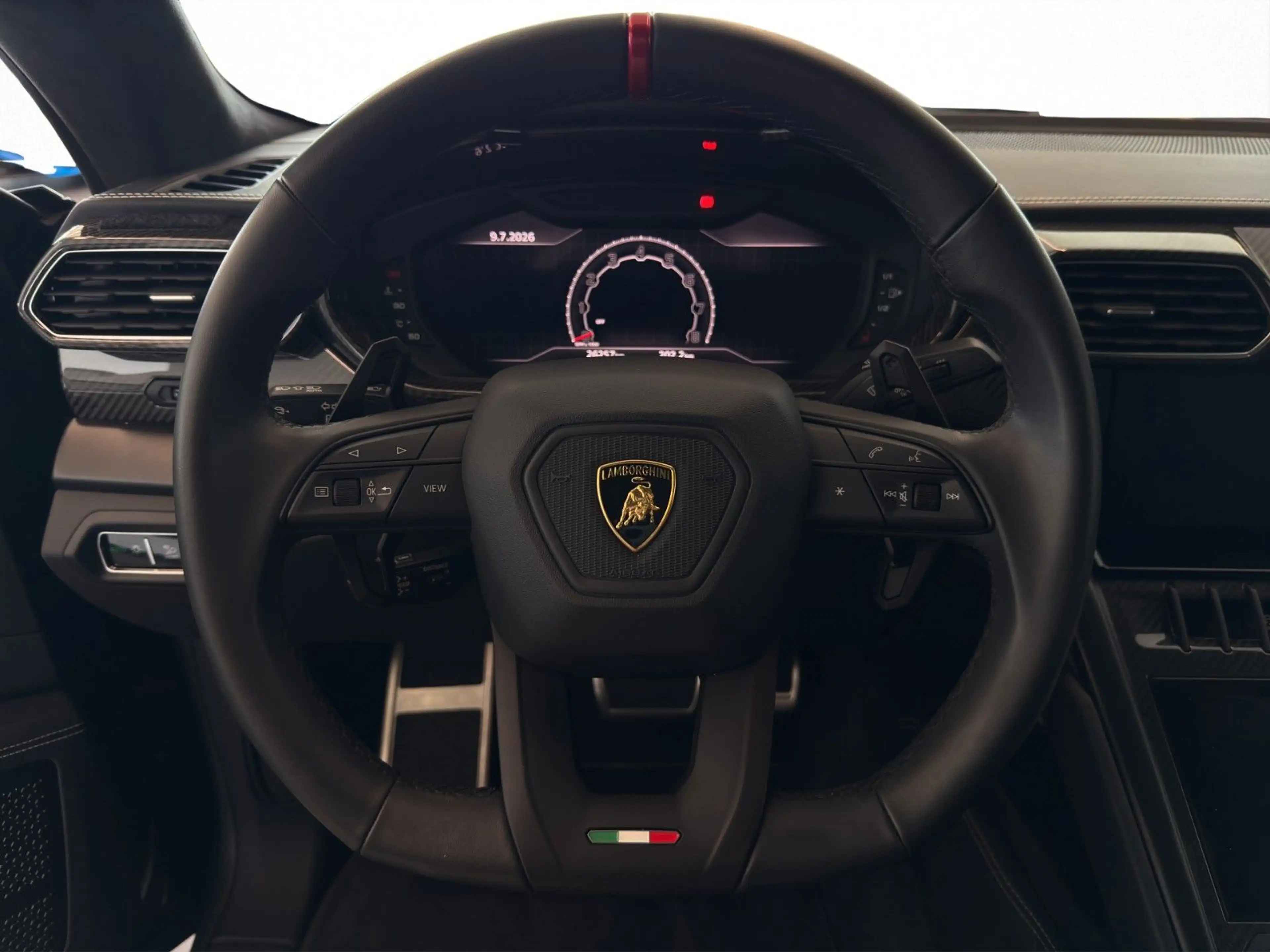 Lamborghini Urus Absoluter Top Zustand, Voll-Carbon, Einzigartig! — photo 14