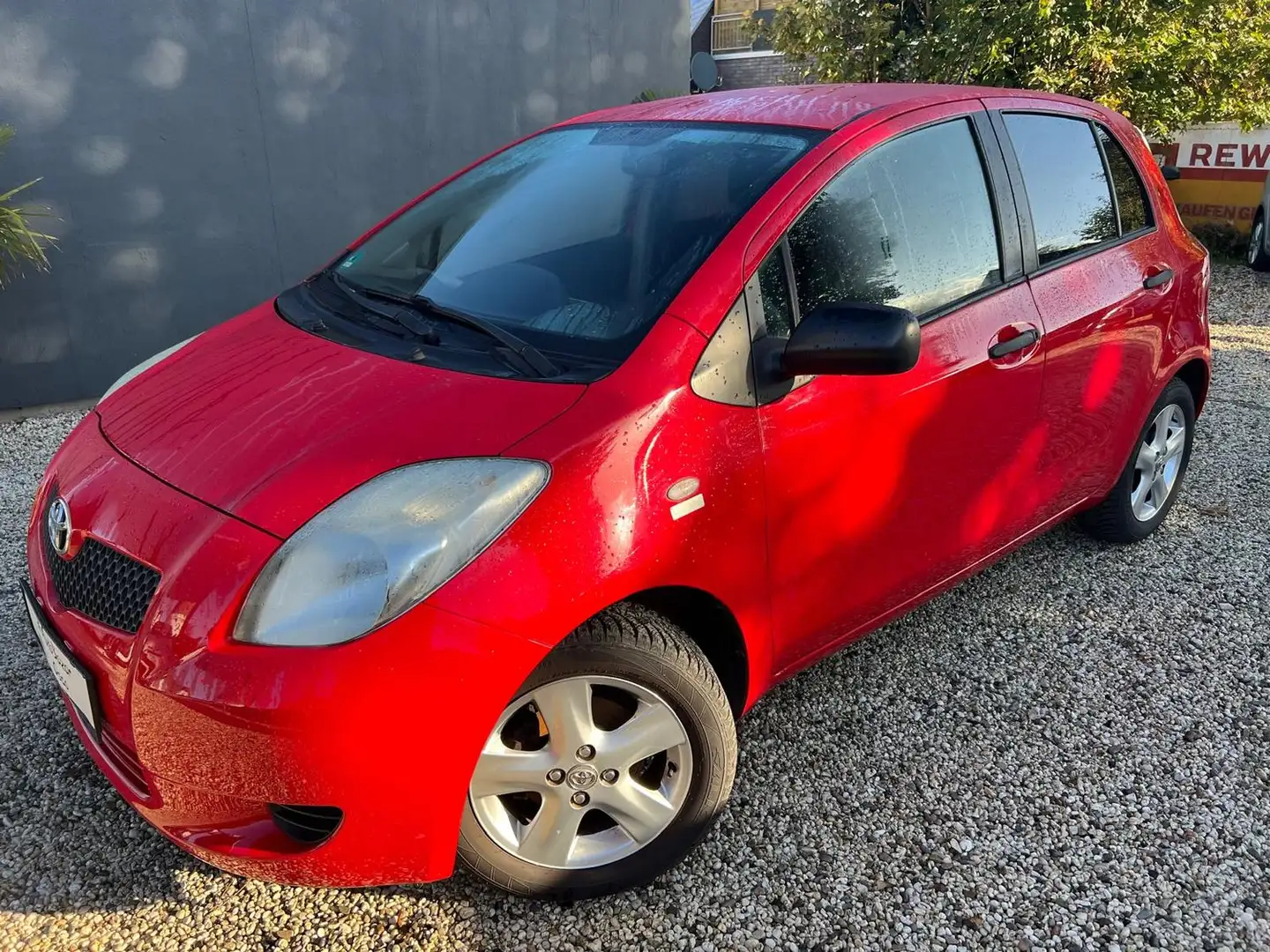 Toyota Yaris Cool 1.0 VVT-i Cool * 2.Hand * crvena - 1