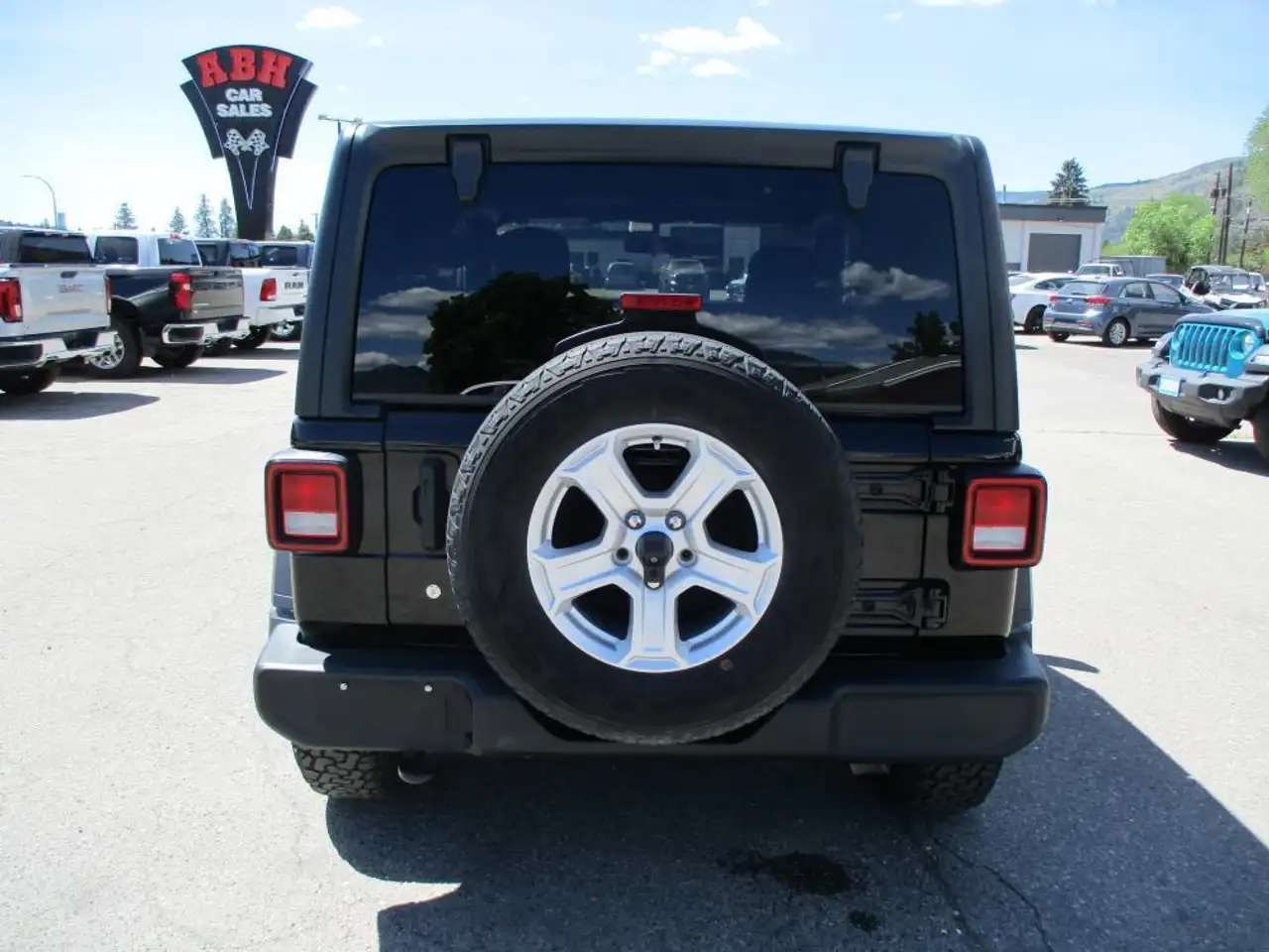 Jeep Wrangler снимка Jeep Wrangler