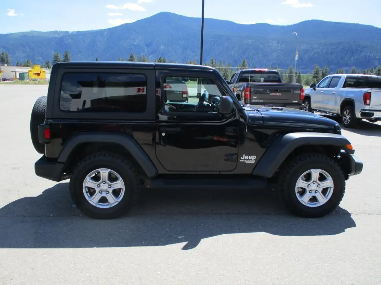 Jeep Wrangler снимка Jeep Wrangler