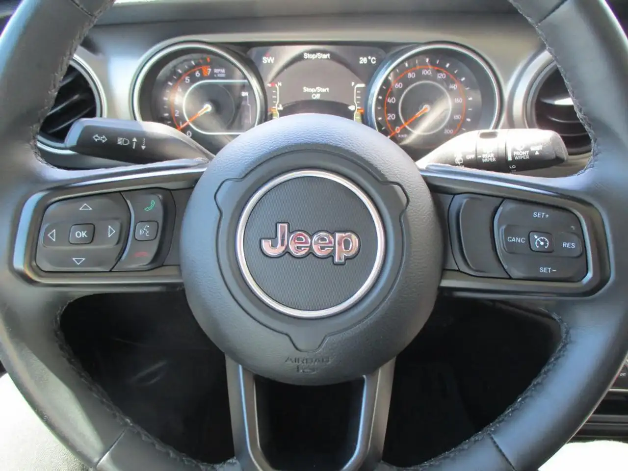 Jeep Wrangler снимка Jeep Wrangler