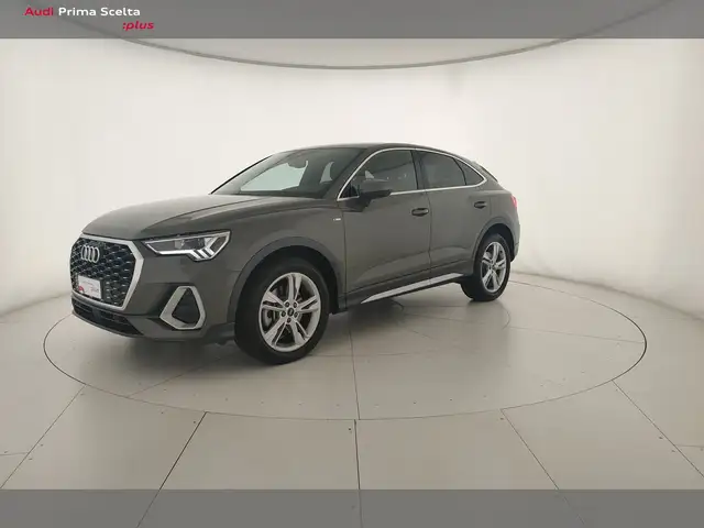 Audi Q3 Sportback 40 2.0 TDI S line edition quattro S tron