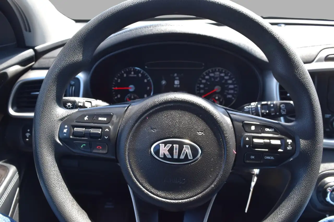 Kia Sorento снимка Kia Sorento