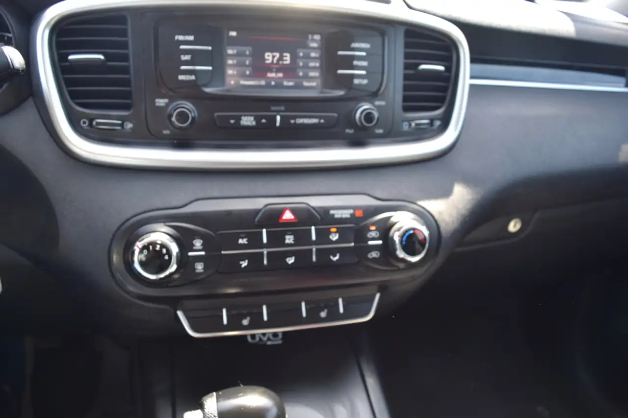 Kia Sorento снимка Kia Sorento