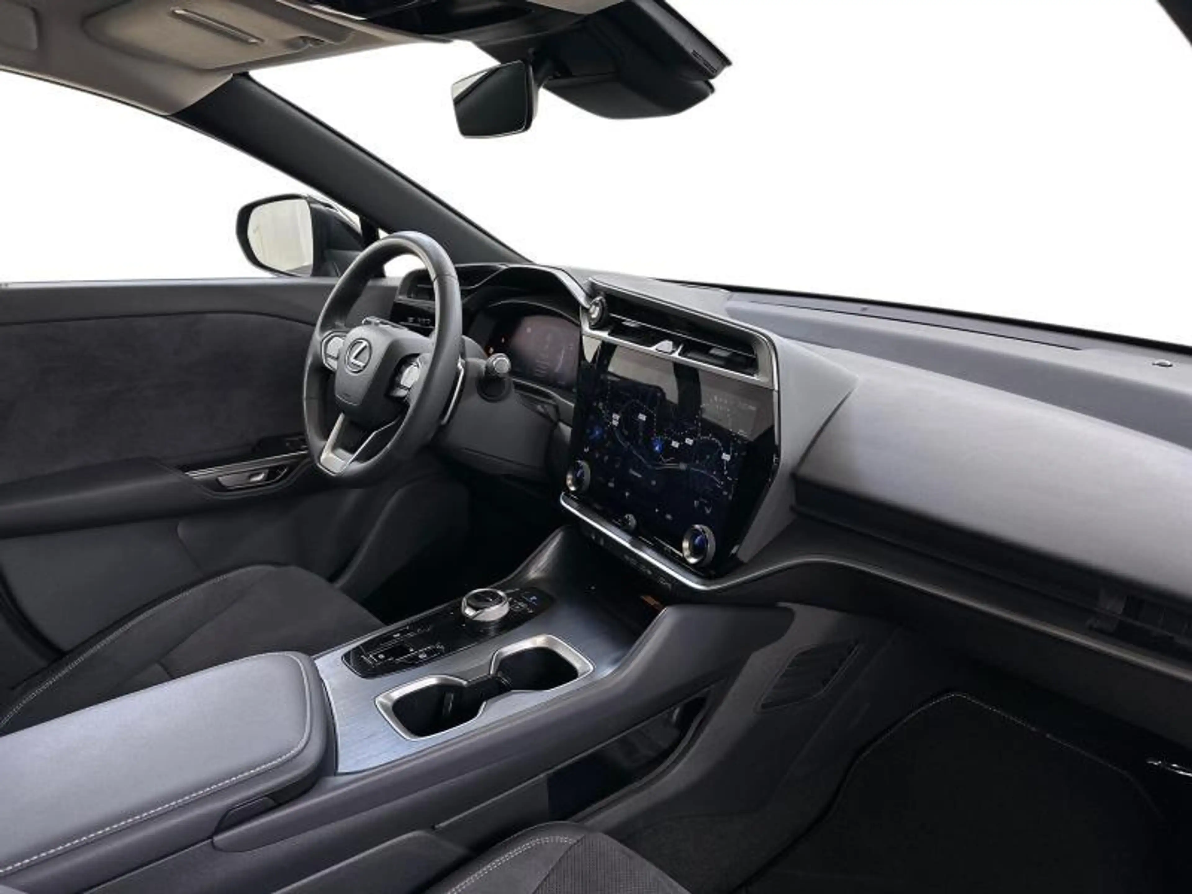 Lexus RZ Privilege Line — photo 6