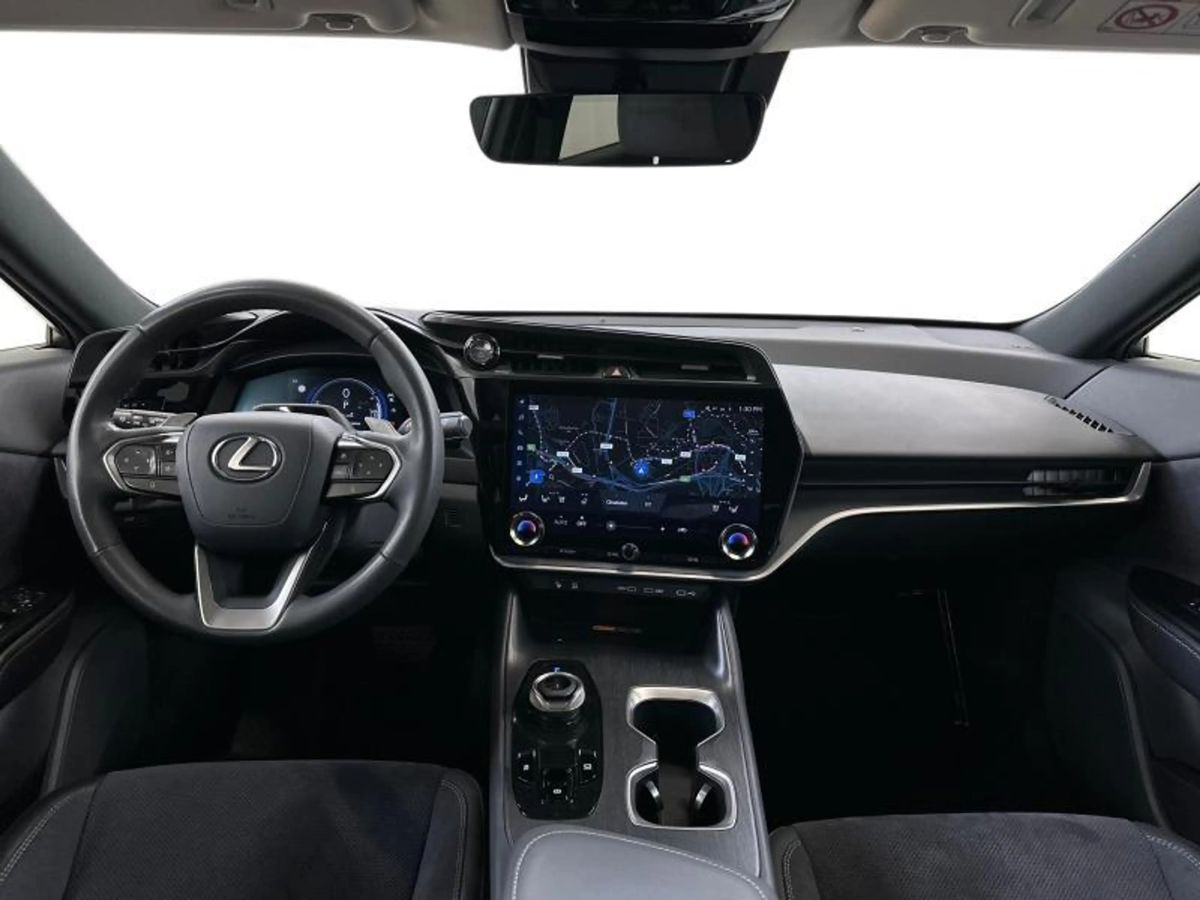 Lexus RZ Privilege Line — photo 7