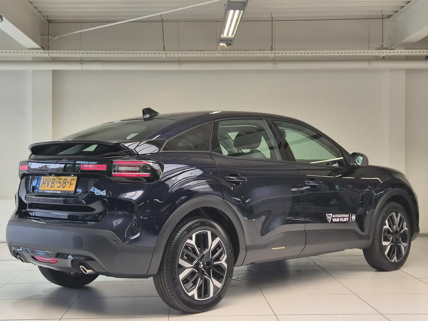 Citroen C4 1.2 Hybrid 145pk Business Automaat | Navigatie | A Blauw - 2