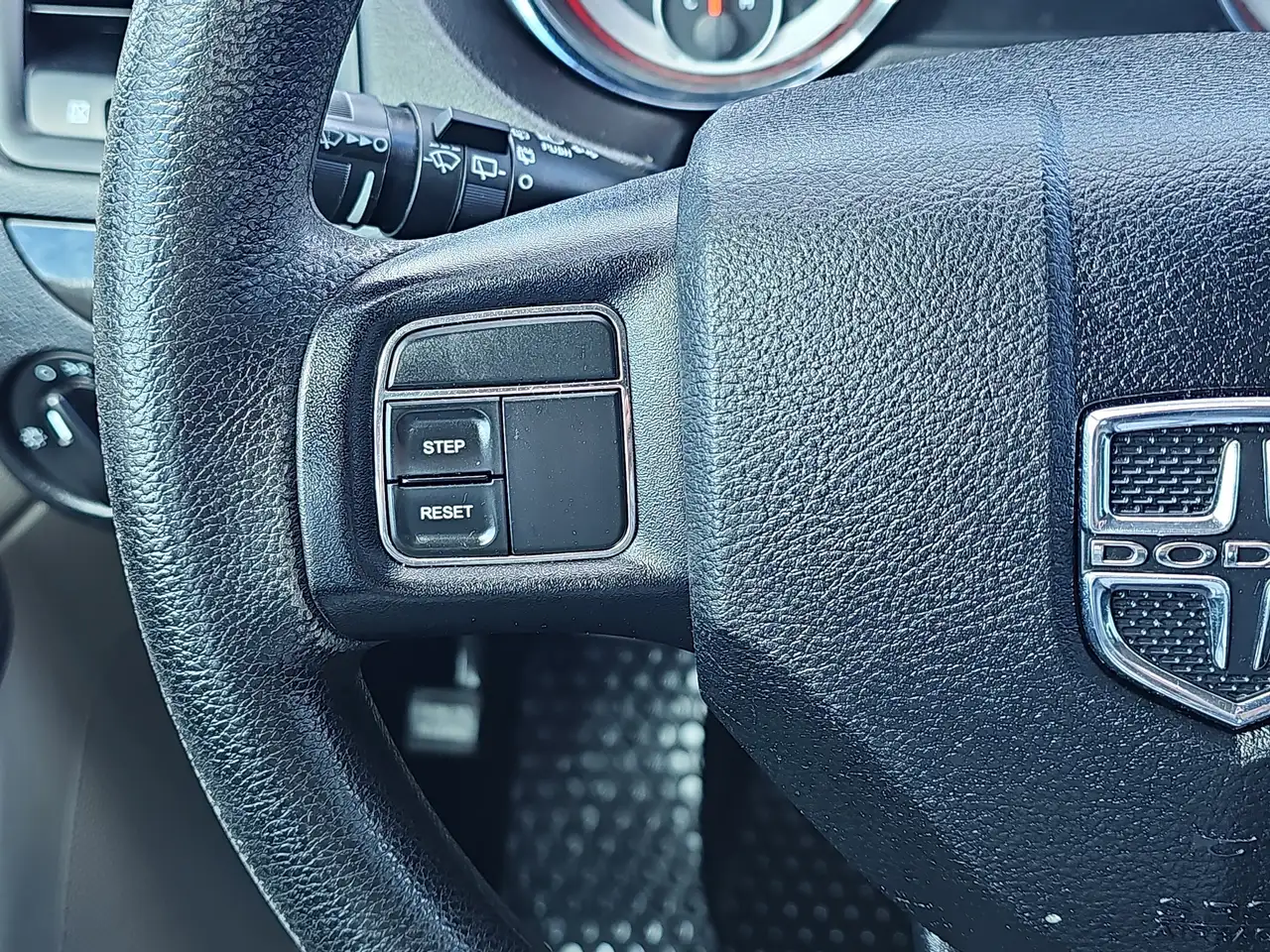 Dodge Grand Caravan photo Dodge Grand Caravan