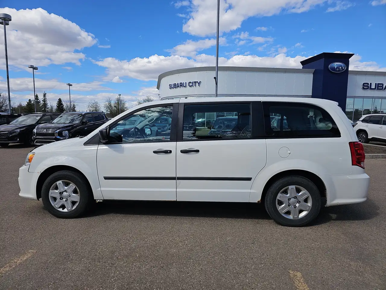 Dodge Grand Caravan photo Dodge Grand Caravan