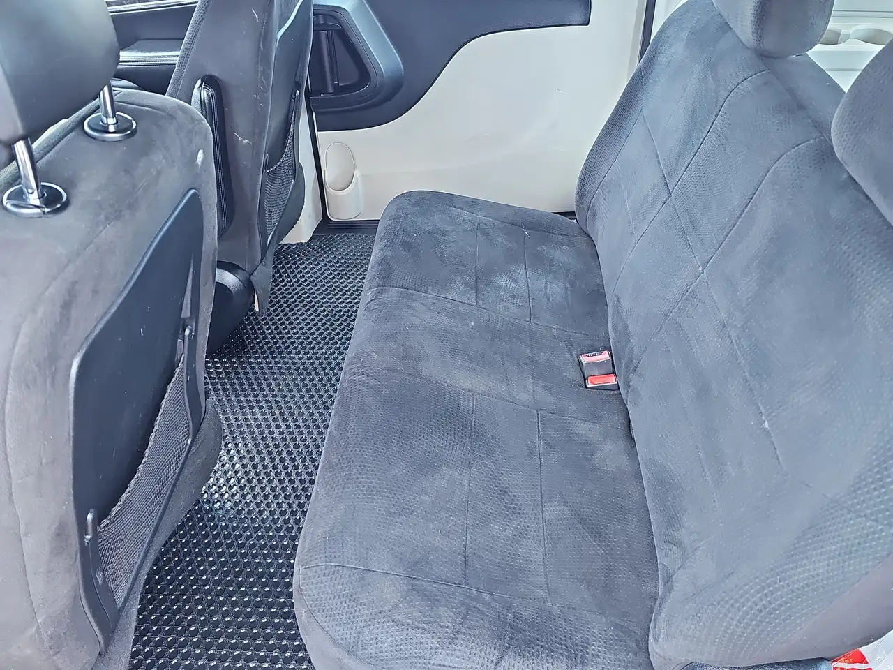 Dodge Grand Caravan photo Dodge Grand Caravan
