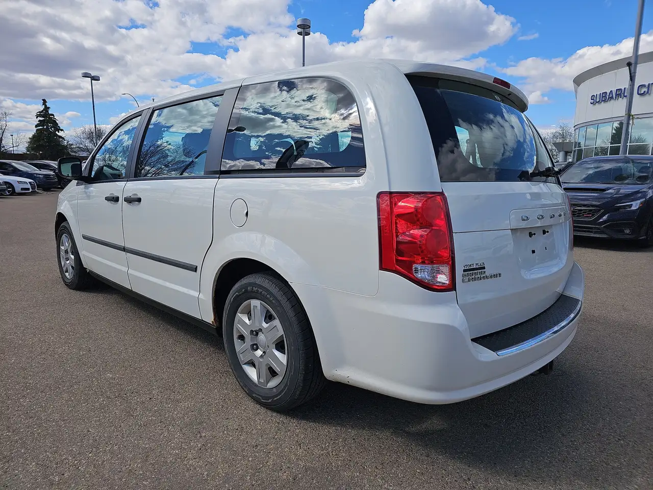 Dodge Grand Caravan photo Dodge Grand Caravan