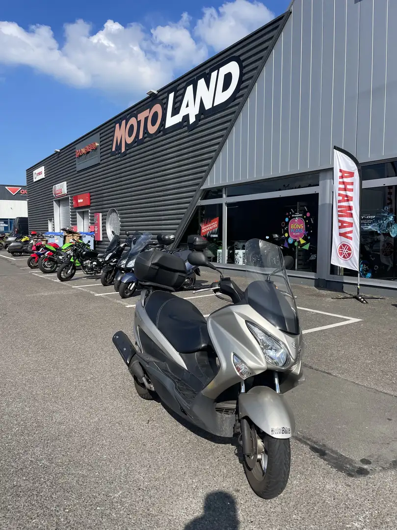 Suzuki Burgman 125 Beige - 2
