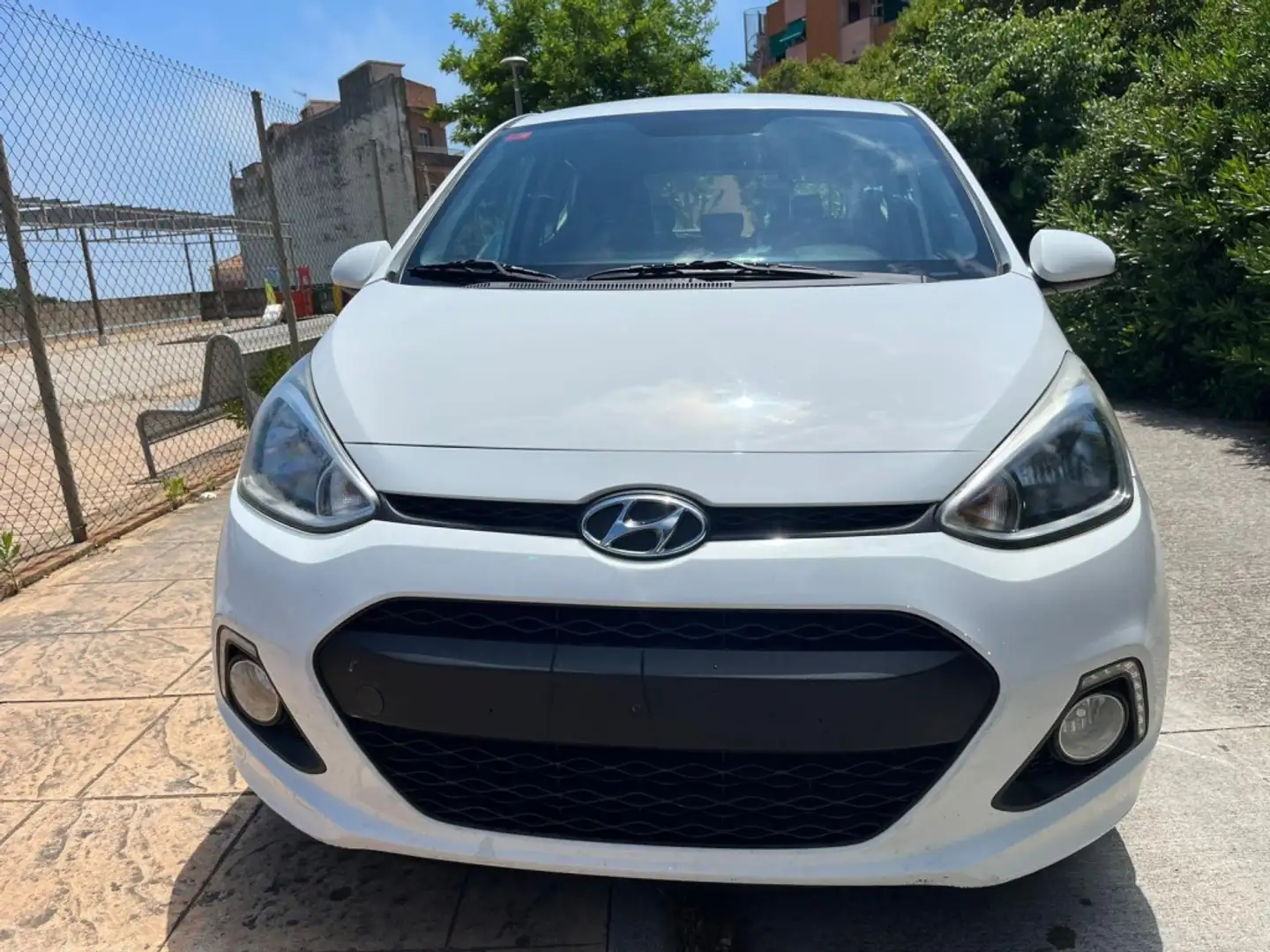 Hyundai i10 1.2 Tecno Blue Blanco - 2