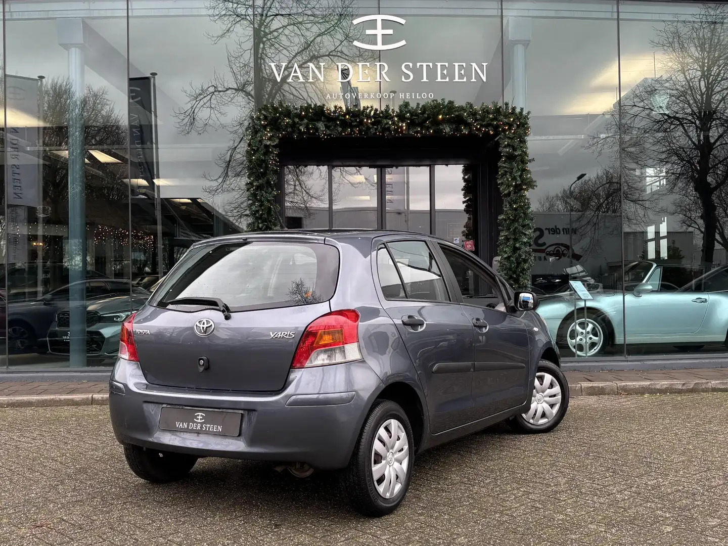 Toyota Yaris 1.0 VVTi Acces NL Auto | Airco Blauw - 2