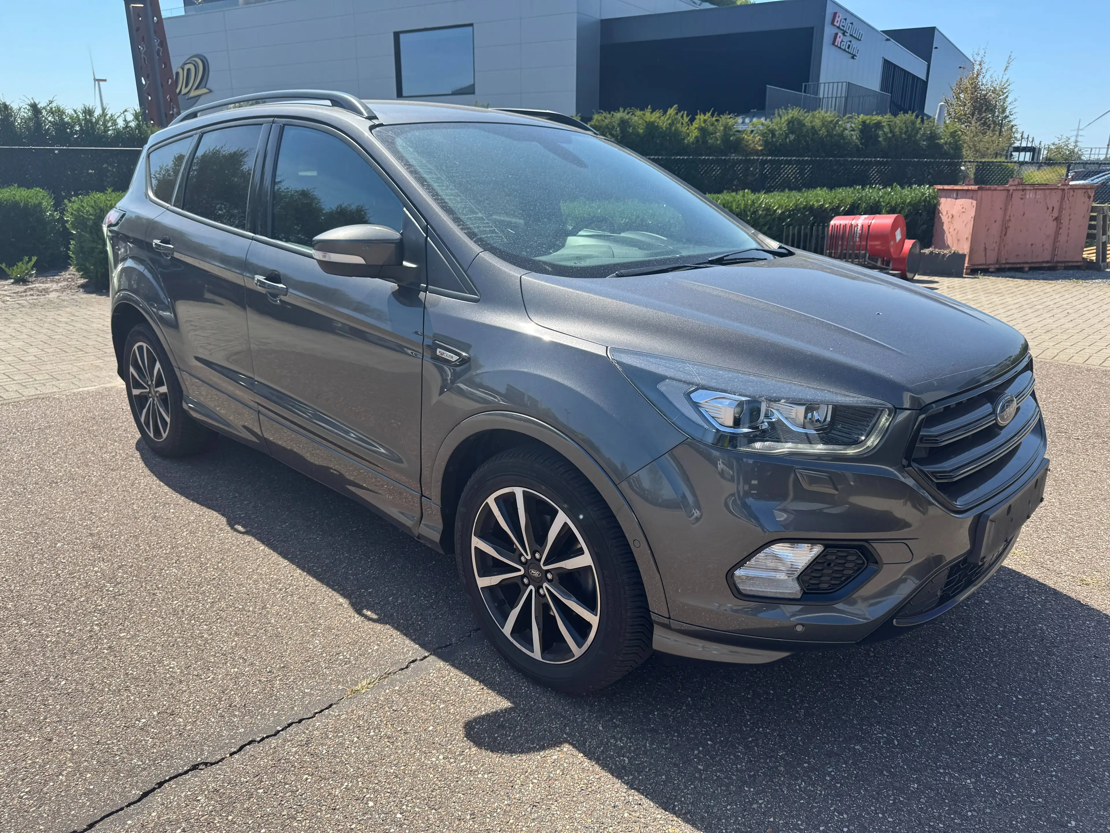 Ford Kuga ST-Line 1.5 Ecoboost Automaat. Nieuwe motor.
