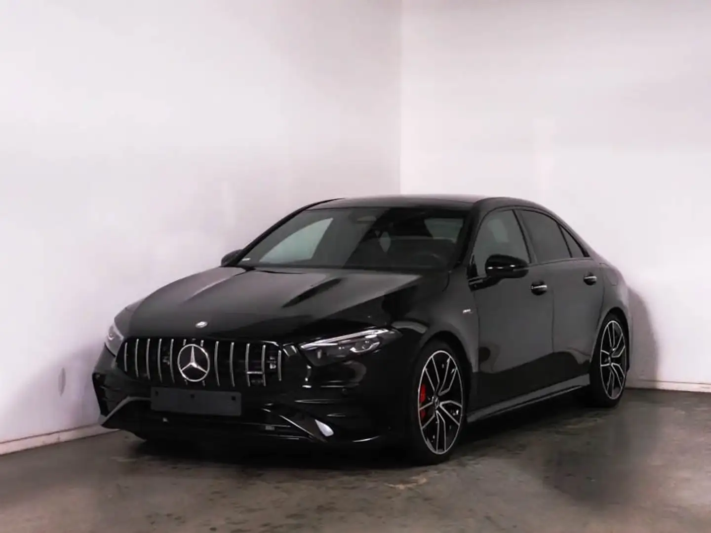 Mercedes-Benz A 35 AMG 4M Limousine NIGHT*Perf. Sitze*Pano*Dis Zwart - 1