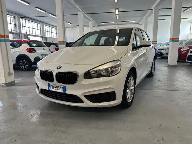 BMW 218i Active Tourer Advantage