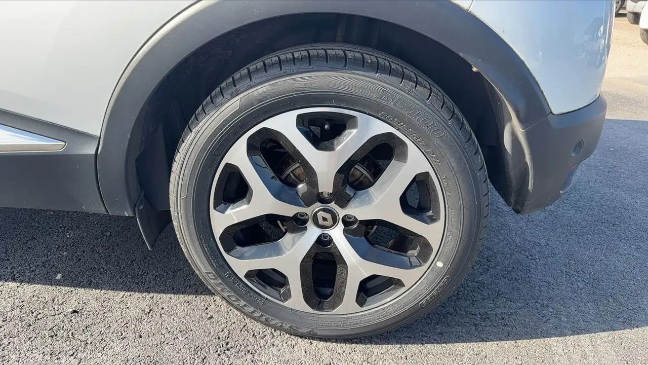 Renault Captur — photo 19