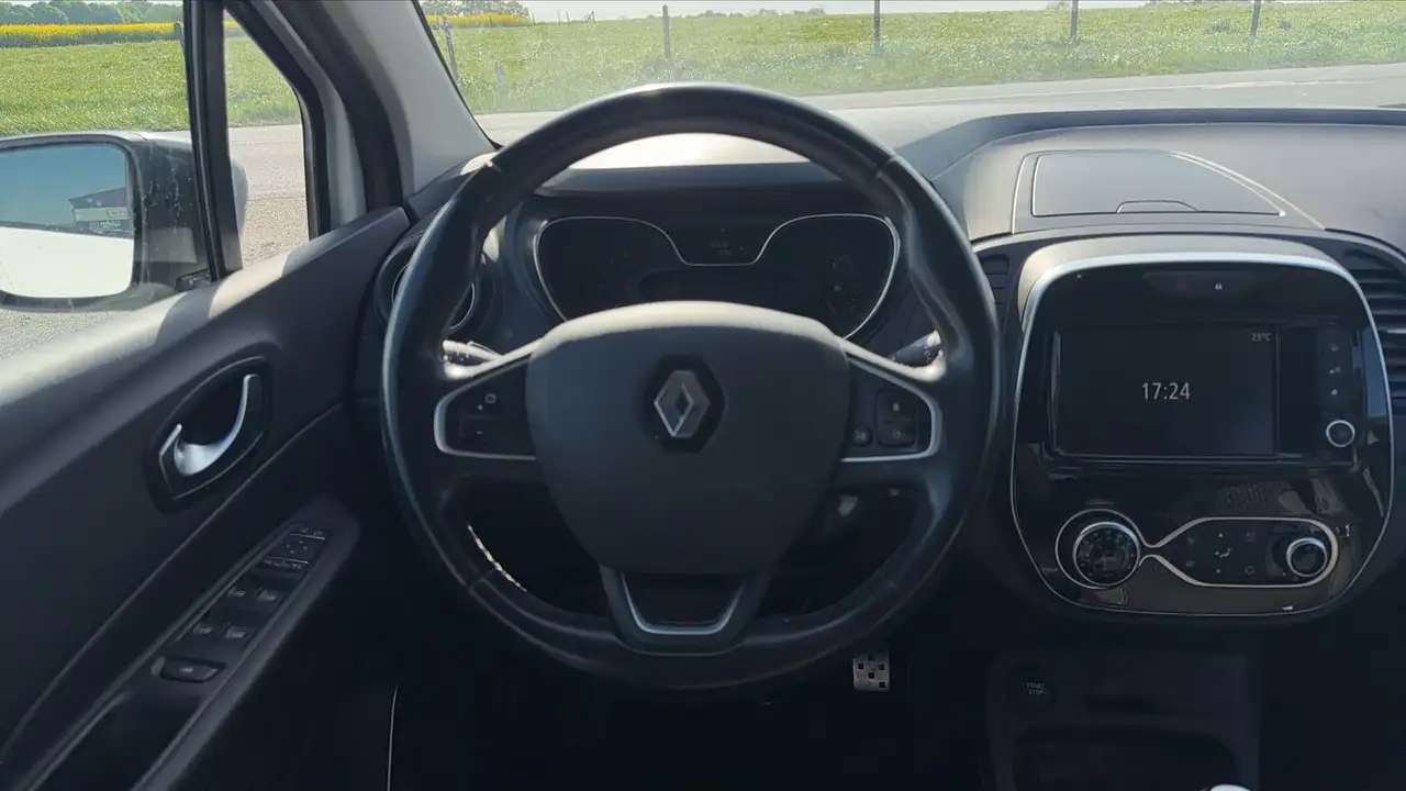 Renault Captur — photo 24