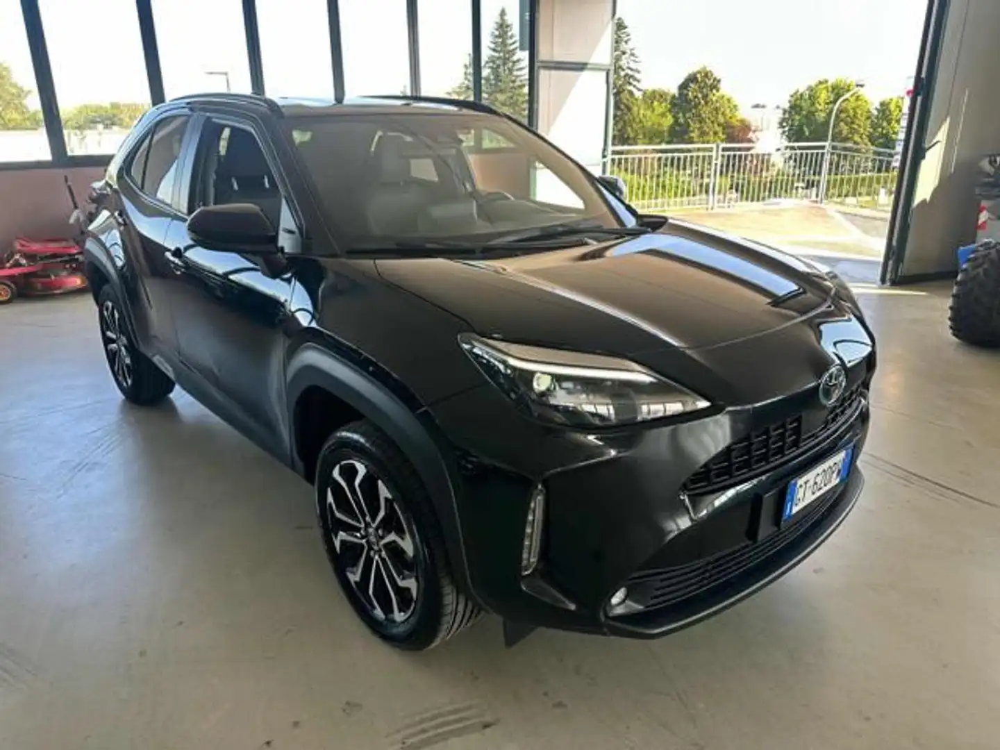 Toyota Yaris Cross 1.5 Hybrid 5p. E-CVT Trend Nero - 2