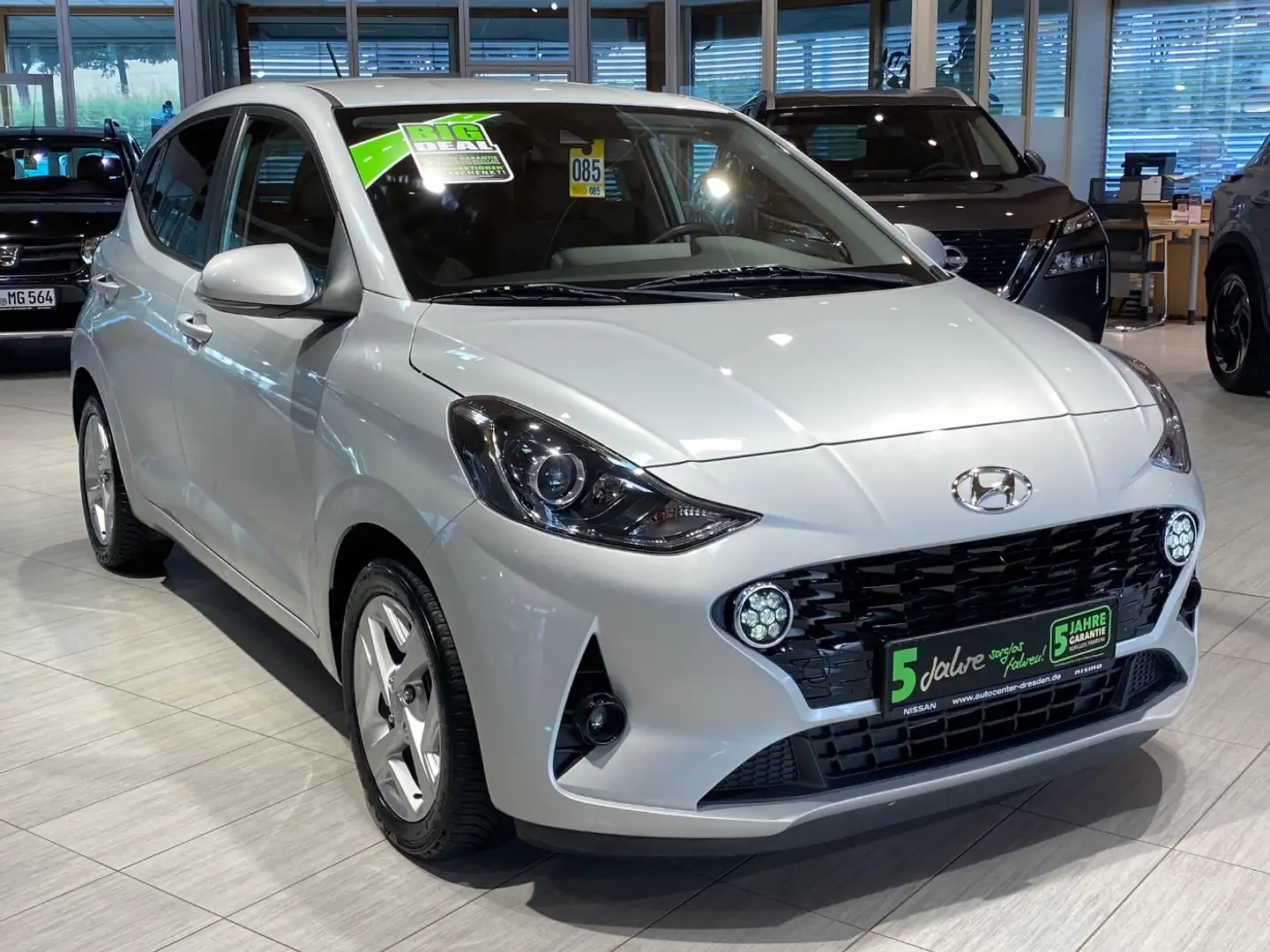 Hyundai i10 1.0 Style +FLA SpurH KlimaA PDC LM Winterpak Argent - 2