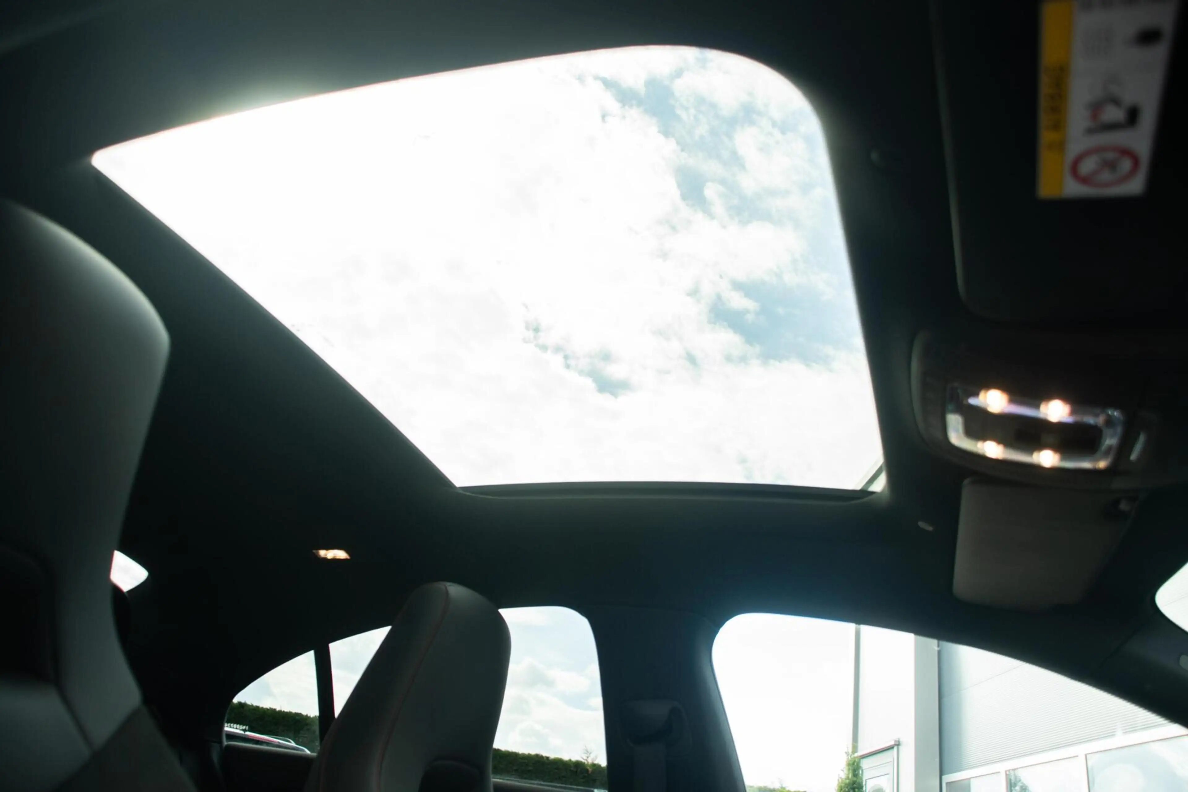 Mercedes-Benz CLA 200 AMG Coupe|DAB|PANO|Sfeerverlichting — photo 8