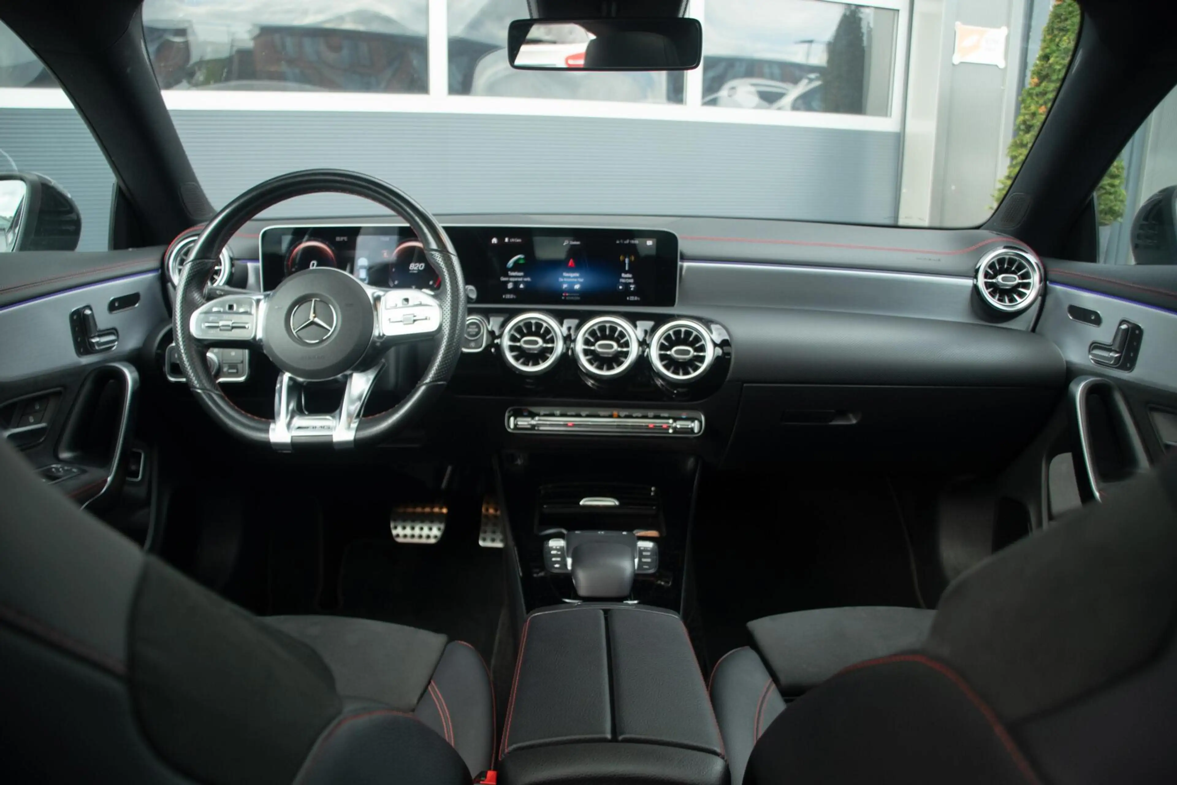 Mercedes-Benz CLA 200 AMG Coupe|DAB|PANO|Sfeerverlichting — photo 4