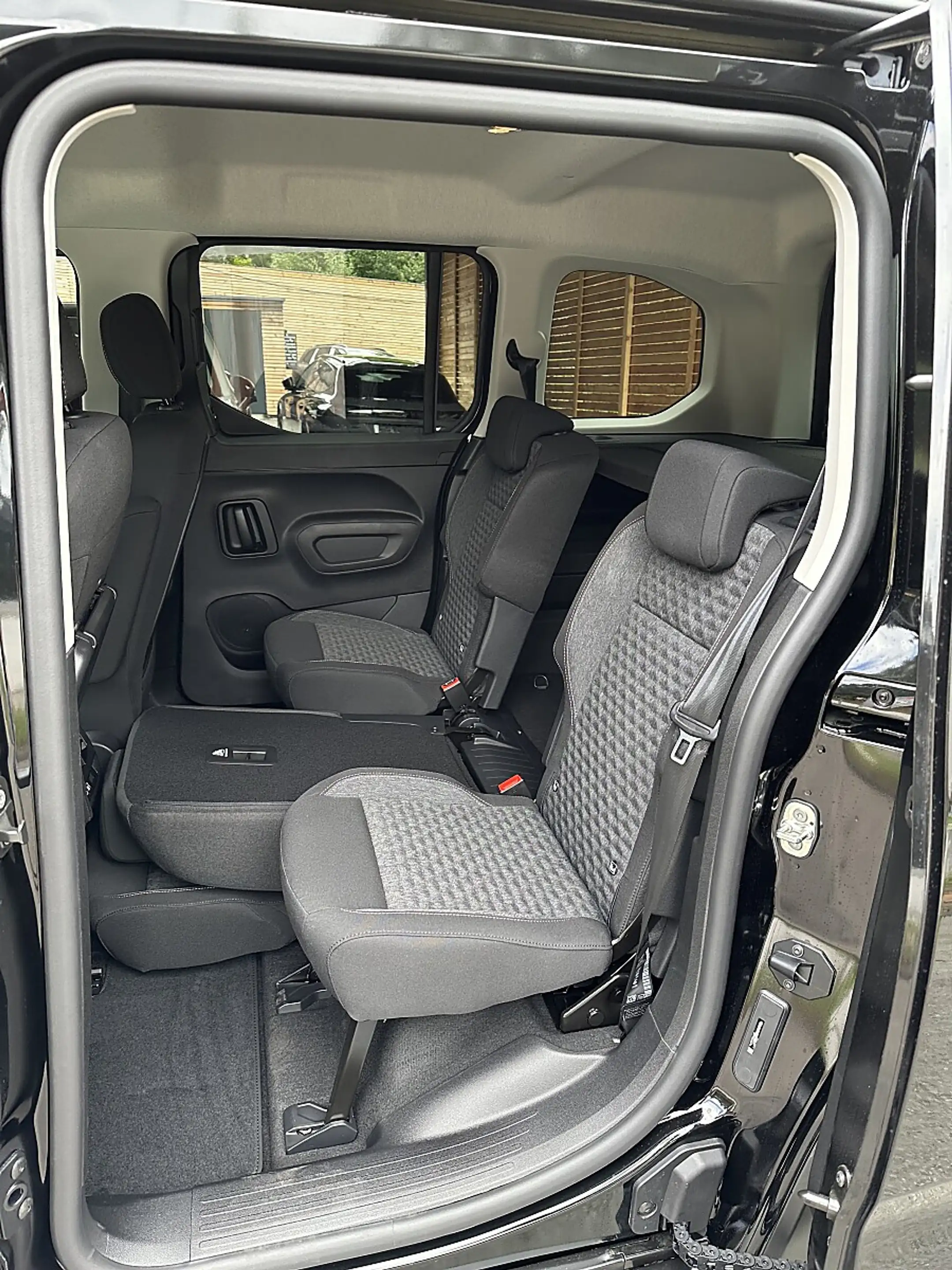 Peugeot Rifter Peugeot Rifter 1,5 BlueHDI 130 S&S GT Line EAT8... — photo 8