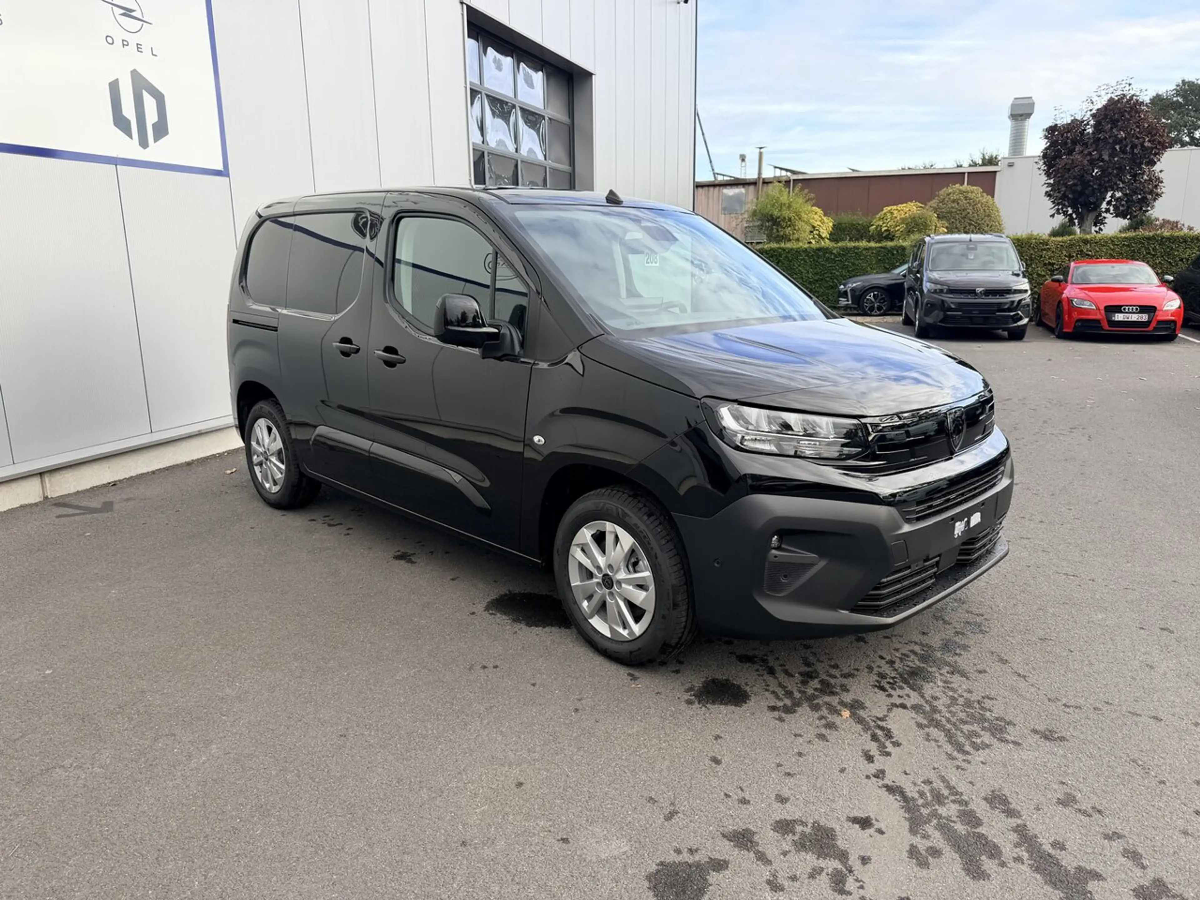 Peugeot Partner 130PK AUTOMAAT *0KM* NAVI - KEYLESS - SURROUND ... — photo 10