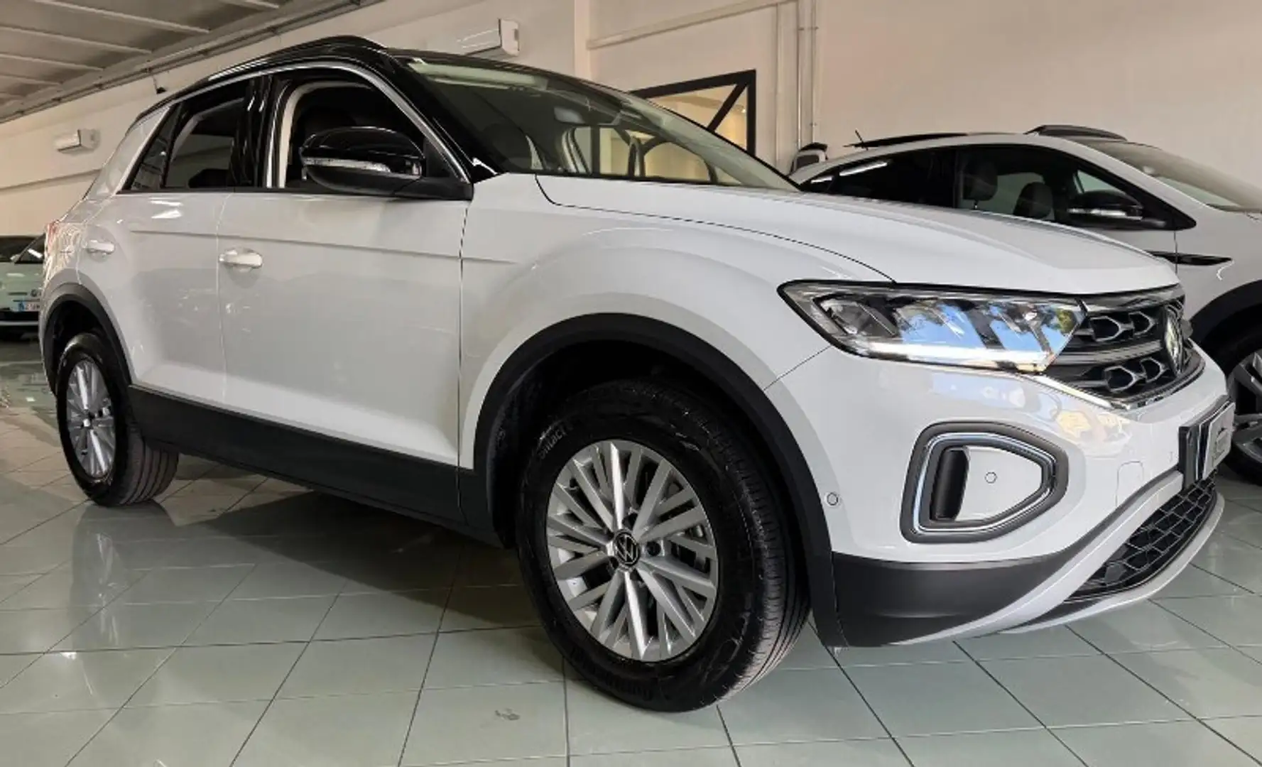 Volkswagen T-Roc 1.0 TSI Life Blanco - 1