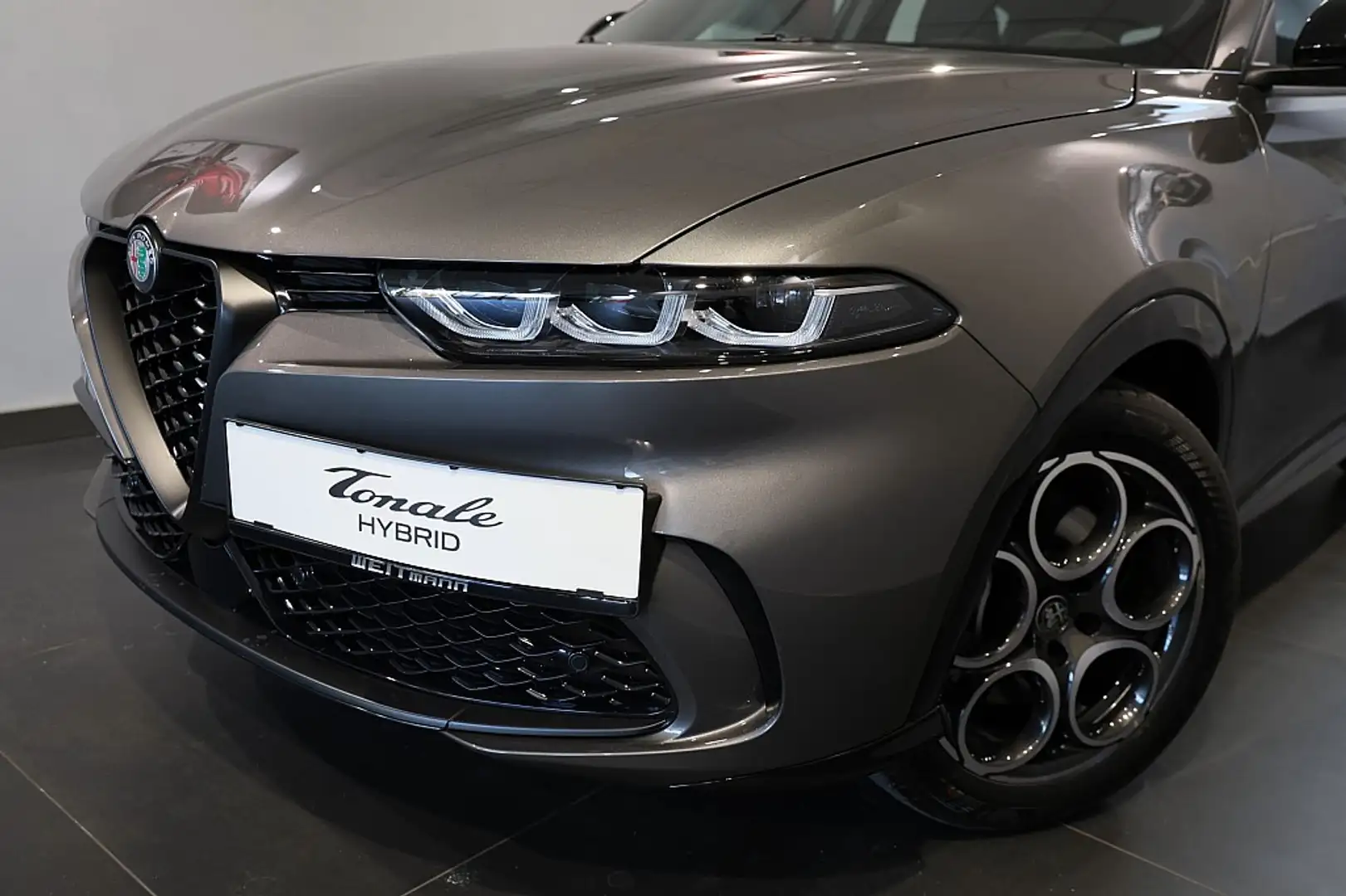 Alfa Romeo Tonale 1.5 T4 Hybrid VGT DCT Sprint Gris - 2