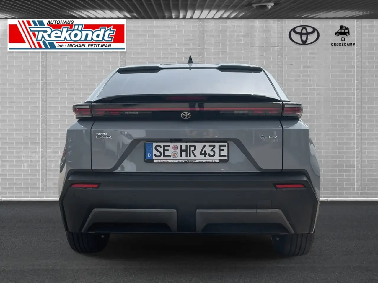 Toyota C-HR + 165 kW Teamplayer ACC SHZ LHZ RFK PDC NAVI 5