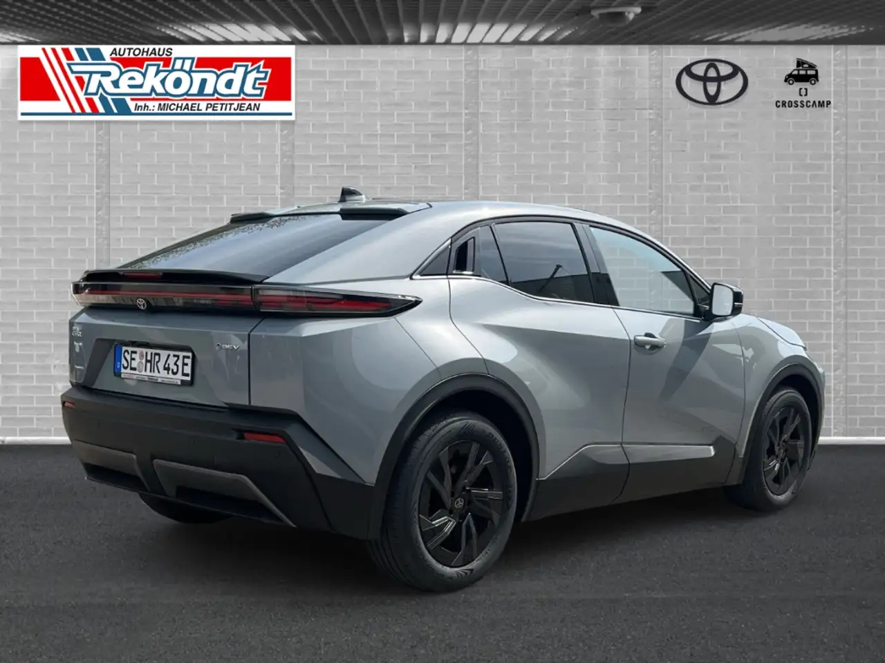 Toyota C-HR + 165 kW Teamplayer ACC SHZ LHZ RFK PDC NAVI 2