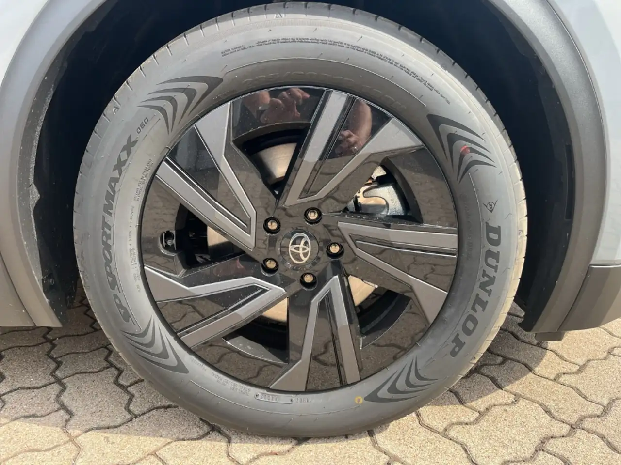 Toyota C-HR + 165 kW Teamplayer ACC SHZ LHZ RFK PDC NAVI 13