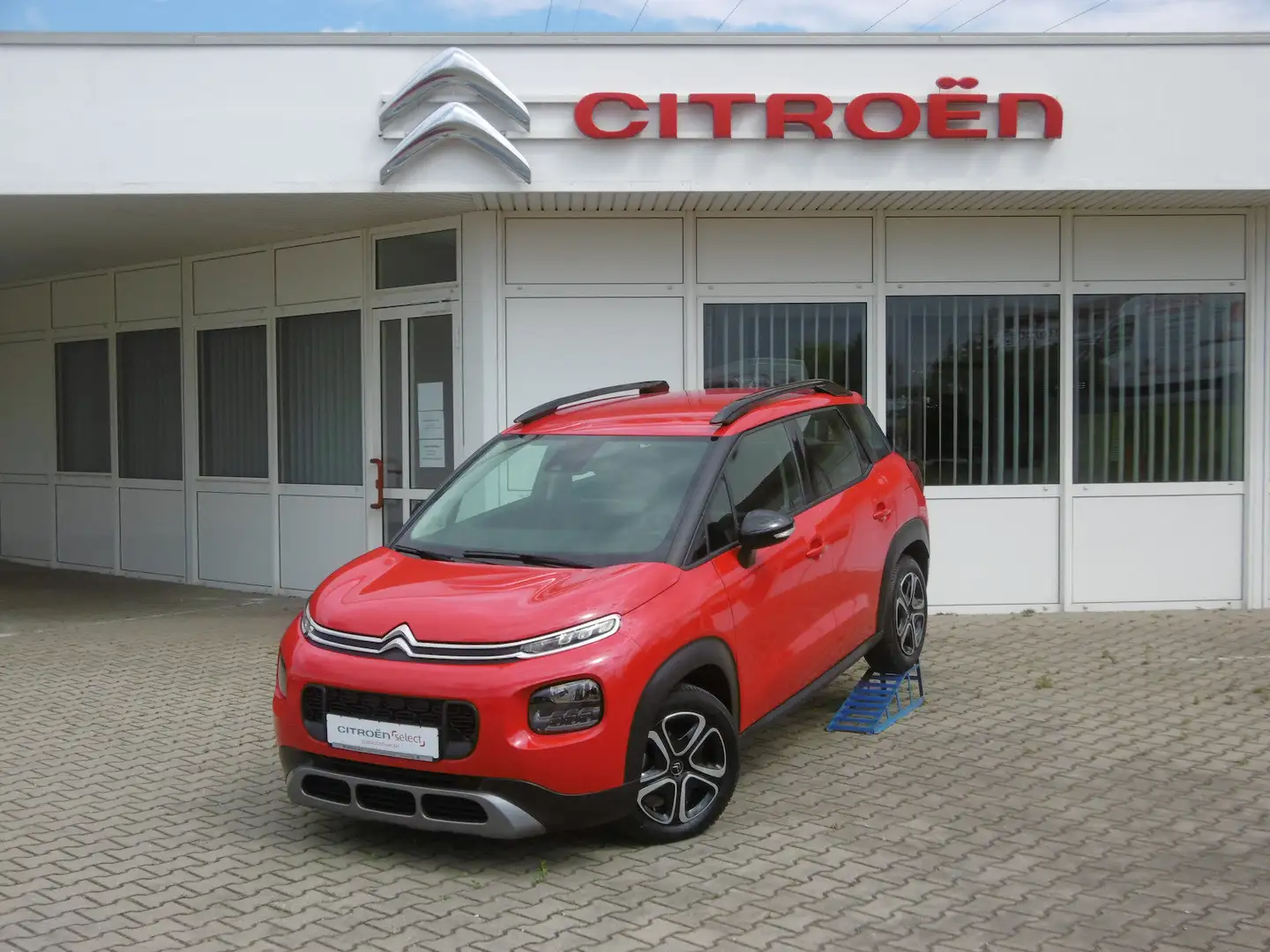 Citroen C3 Aircross Feel PT 82 *Klima *PDC* Bluetooth Rouge - 1