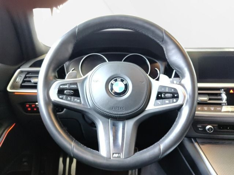 BMW 330 d xDrive M-Sport — photo 12