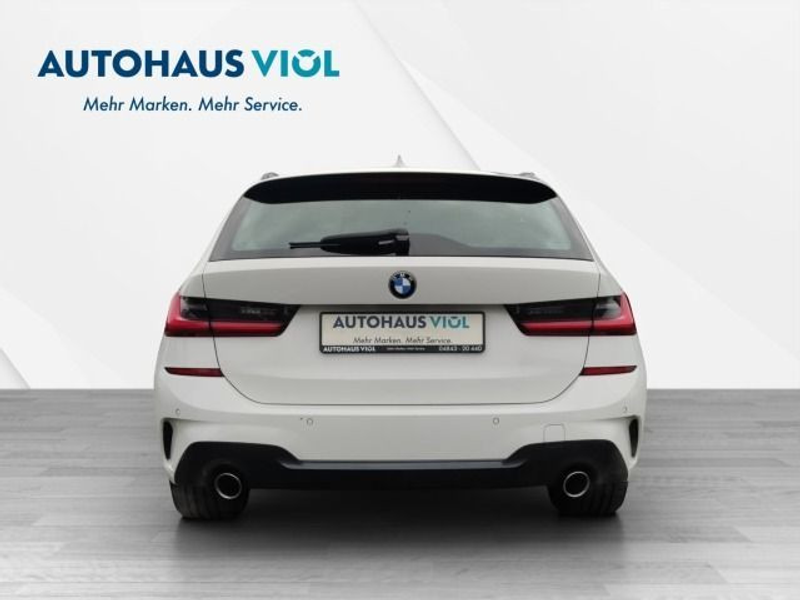 BMW 330 d xDrive M-Sport — photo 4